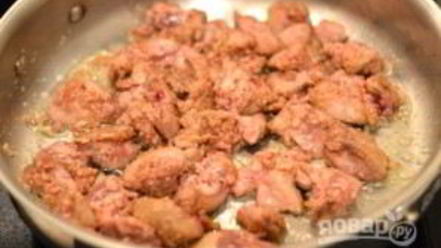 Рецепт куриной печени с грибами в сливочном соусе