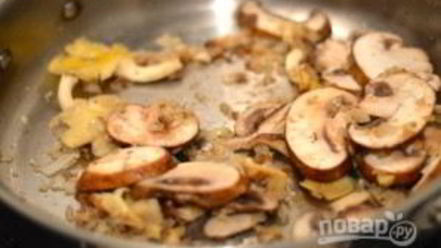Рецепт куриной печени с грибами в сливочном соусе