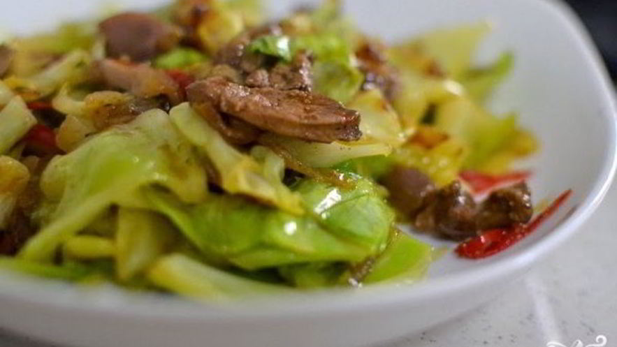 Рецепт куриной печени с капустой