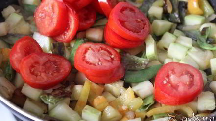 Рецепт куриной печени с осенними овощами