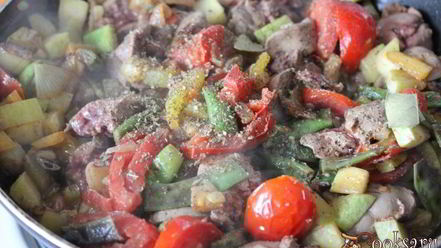 Рецепт куриной печени с осенними овощами