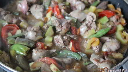 Рецепт куриной печени с осенними овощами