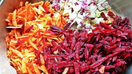 Рецепт куриной печени с овощами и гречкой