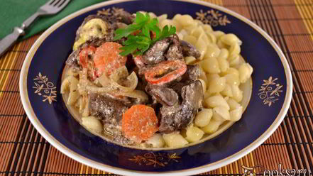 Рецепт куриной печени с овощами в духовке