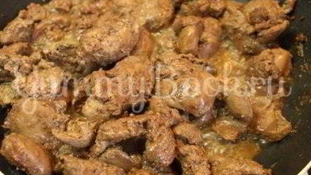 Рецепт куриной печени с сыром в горшочке