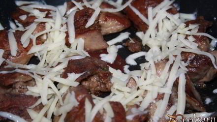 Рецепт куриной печени в сыре