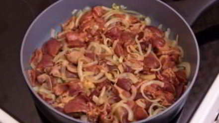 Рецепт куриной печени, жаренной с яблоками