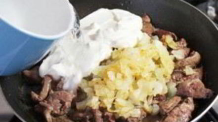 Рецепт печени индейки со сметаной