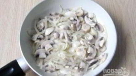 Рецепт печени, тушенной с грибами