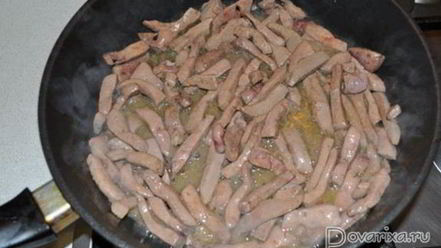 Рецепт печени, тушенной в сливках