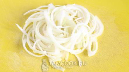 Рецепт тушеной печени со сметаной, морковью и луком