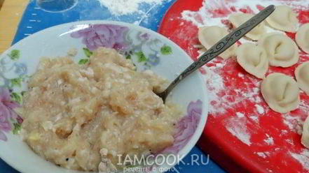 Рецепт пельменей с грибами в горшочках в духовке