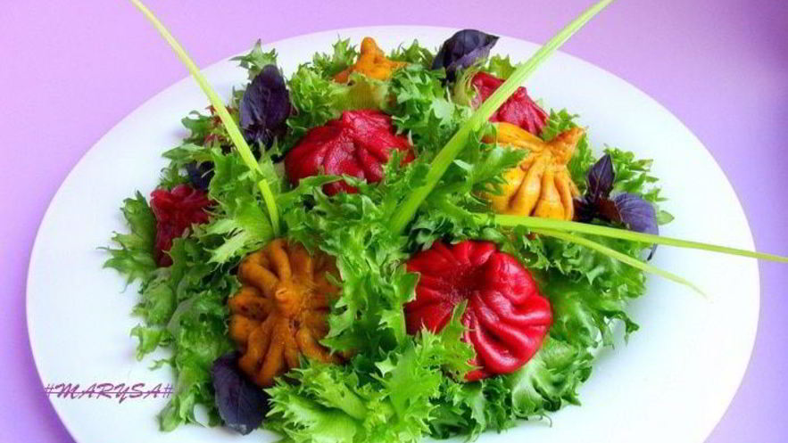 Рецепт постных цветных хинкали к 8 марта