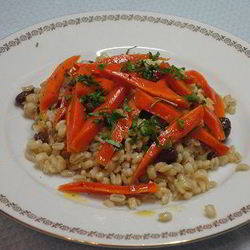 Рецепт Глазированной моркови с пилавом из перловки