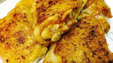 Рецепт куриных бедер тушенных в плове из дикого риса