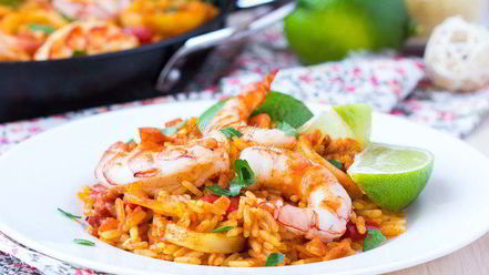 Рецепт паэльи с морепродуктами и чоризо