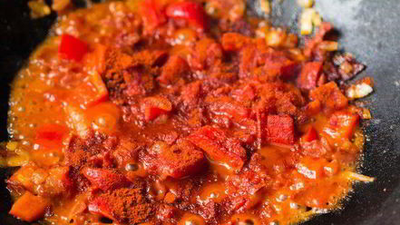 Рецепт паэльи с морепродуктами и чоризо