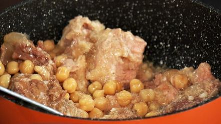 Рецепт пилава с тушенкой и вареным нутом