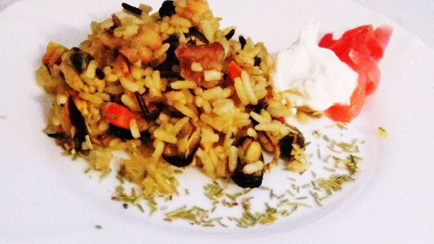 Рецепт плова с диким рисом и морскими гадами