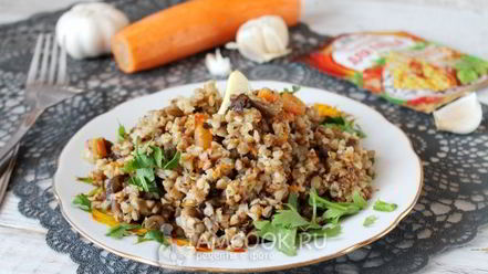 Рецепт постного плова из гречки с опятами