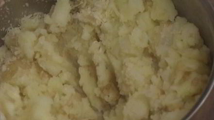 Рецепт пюре из молодого картофеля с пармезаном