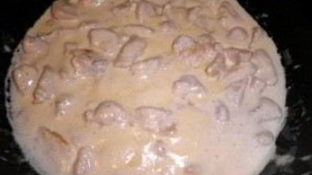 Рецепт куриного фрикасе в сливочном соусе