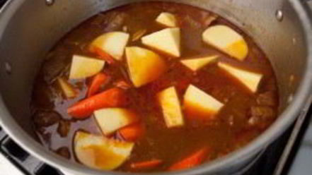 Рецепт мясного рагу с картошкой