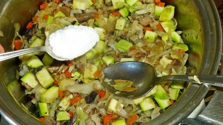 Рецепт овощного рагу с грибами