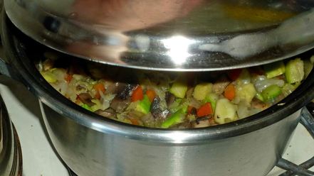 Рецепт овощного рагу с грибами