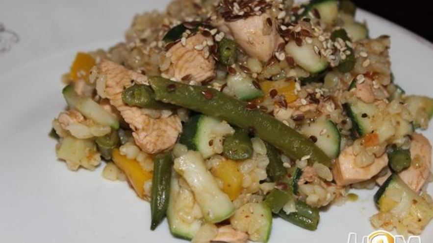 Рецепт овощного рагу с куриным филе и булгуром