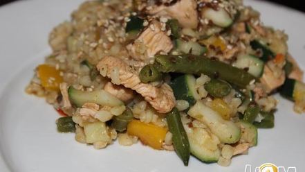 Рецепт овощного рагу с куриным филе и булгуром