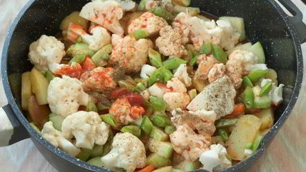 Рецепт овощного рагу с цветной капустой и стручковым горошком