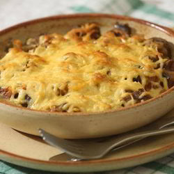 Рецепт Рагу из баклажанов с говядиной под сырной корочкой