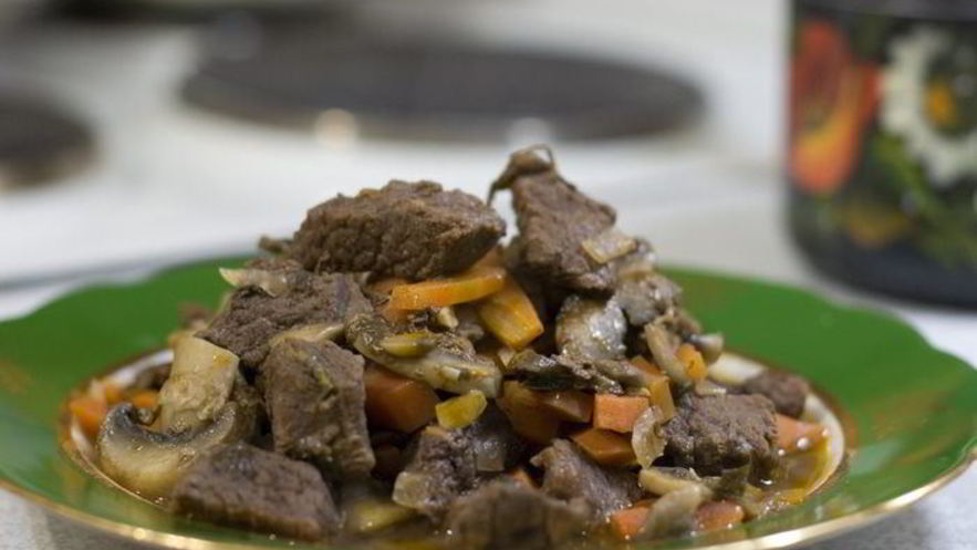 Рецепт рагу из говядины с грибами