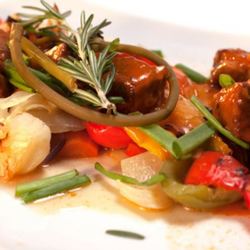 Рецепт Рагу из говядины с овощами в пряном соусе