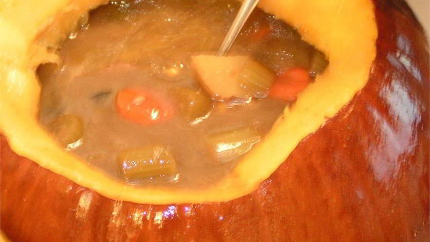 Рецепт рагу из говядины в печеной тыкве