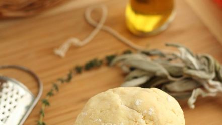 Рецепт рагу из курицы с овощами и сырными булочками