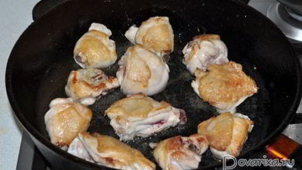 Рецепт рагу из курицы в пряном соусе с оливками