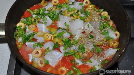 Рецепт рагу из морского окуня с оливками и томатами