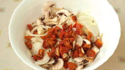 Рецепт запеченного рагу из фасоли с шампиньонами