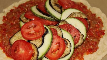 Рецепт рататуя на хрустящей галете