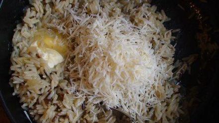 Рецепт итальянского ризотто с маринованными грибами и сыром джюгас