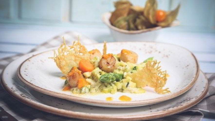 Рецепт морского гребешка с овощным ризотто