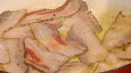 Рецепт ризотто с перепелиными яйцами и копченым салом