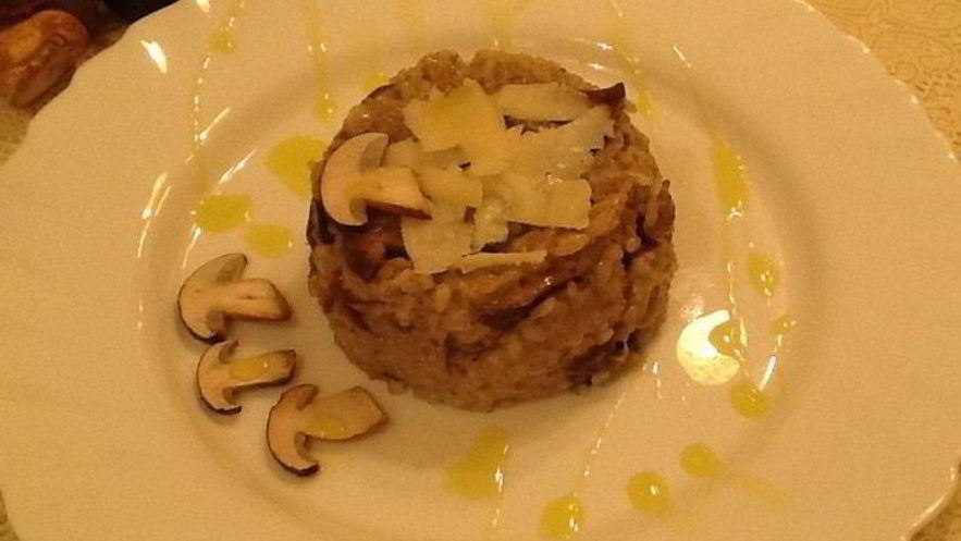 Рецепт сливочного ризотто с польскими грибами и пармезаном