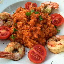 Рецепт Томатного ризотто с креветками и помидорами черри