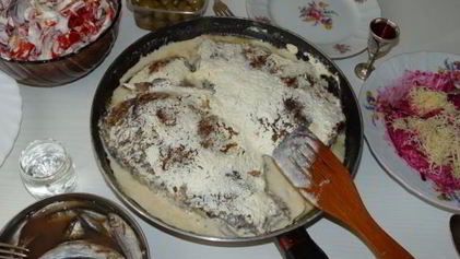 Рецепт Карасей, тушенных в сметане