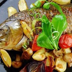 Рецепт Карпа, запеченного с лимоном и грибами