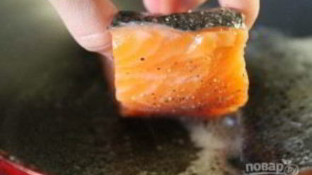 Рецепт лосося с хрустящей корочкой на сковороде