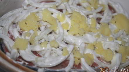 Рецепт лосося с овощами в горшочке